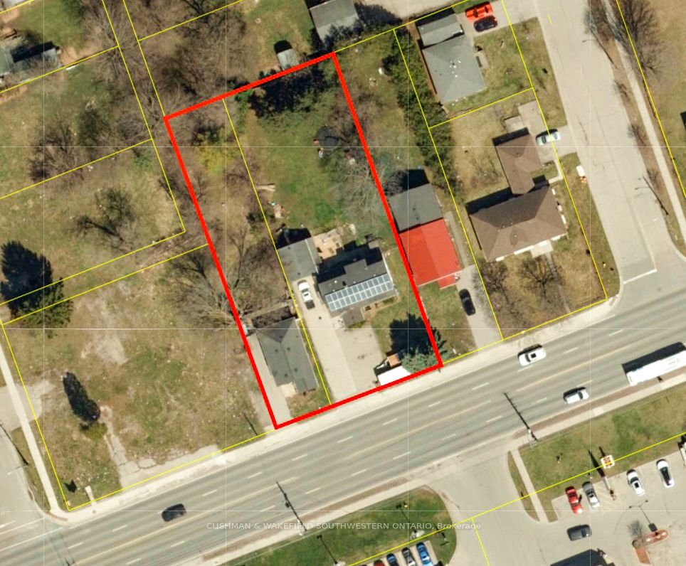 For Sale: 1128 & 1132 E Oxford Street E, London East, ON N5Y 3L8, London East, ON - Property Photo