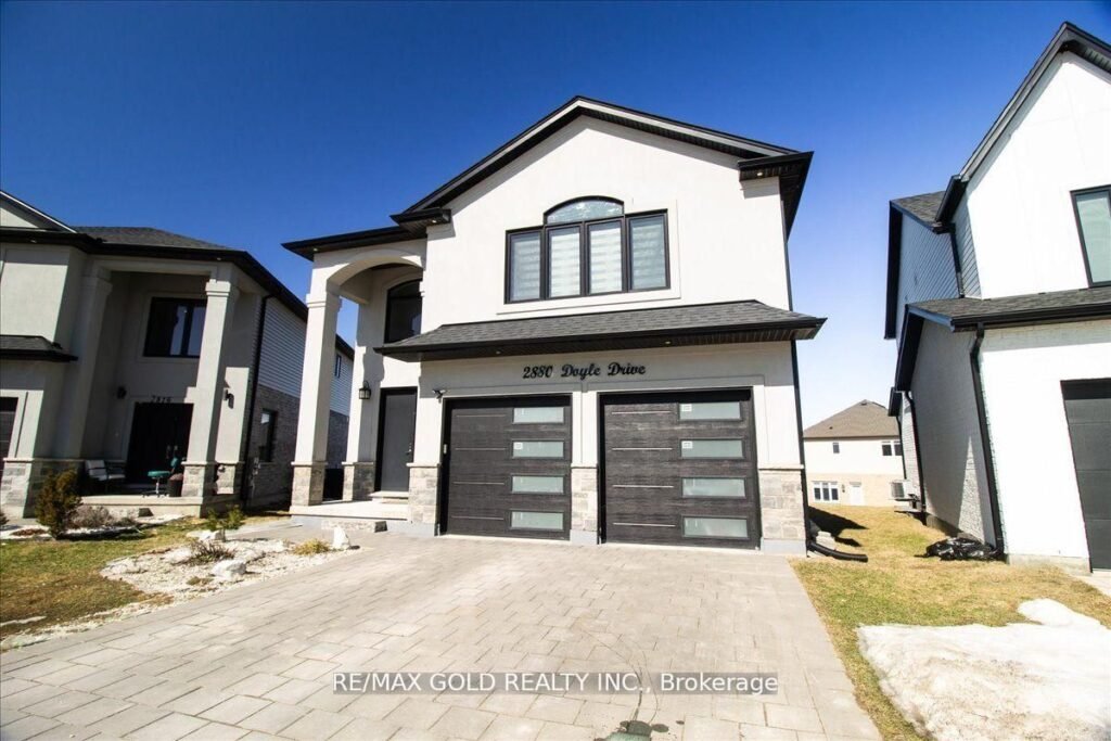 For Sale: 2880 DOYLE Drive, London South, ON N6M 1G5, London South, ON - Property Photo