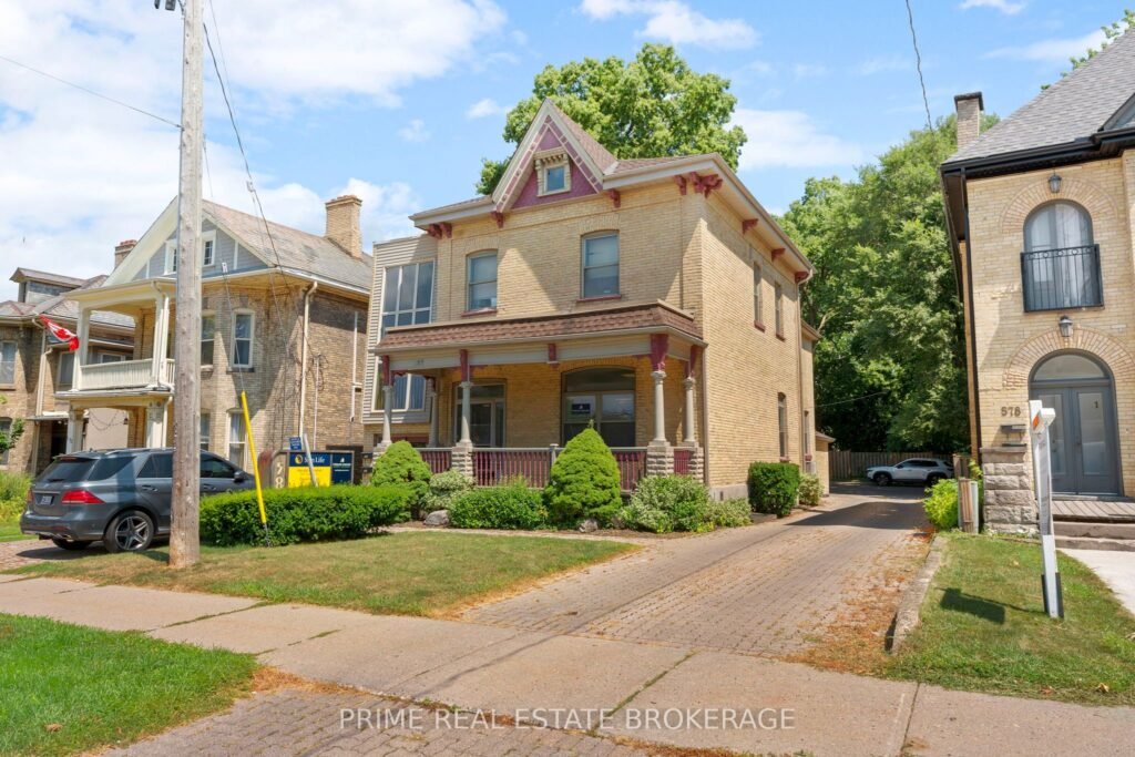 For Sale: 580 Waterloo Street, London East, ON N6B 2P9, London East, ON - Property Photo