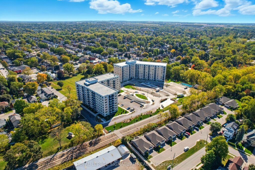 For Lease: 98 Moore Street Model, St. Thomas, ON N5R 0R5, St. Thomas, ON - Property Photo