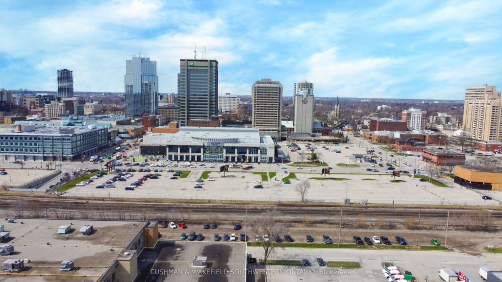 For Sale: 301 YORK Street, London East, ON N6B 3R4, London East, ON - Property Photo