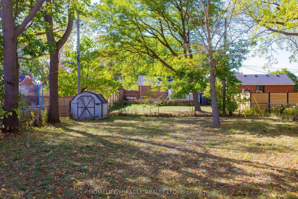 For Sale: 437 Clarke Road, London East, ON N5W 5G6, London East, ON - Property Photo