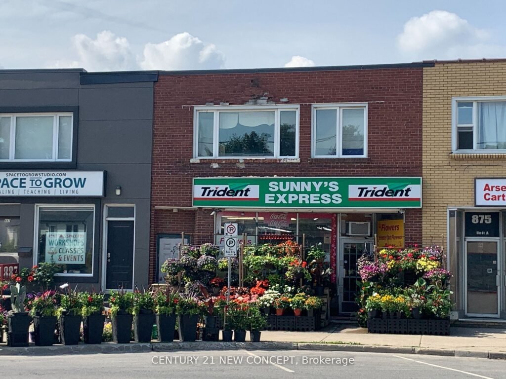 For Sale: 885 Hamilton Road, London East, ON N5Z 1V8, London East, ON - Property Photo