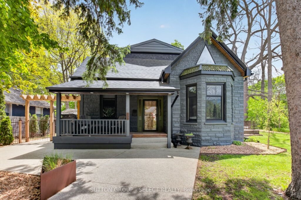For Sale: 309 Cromwell Street, London East, ON N6A 1Z7, London East, ON - Property Photo