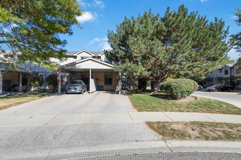 For Sale: 141 Condor Court 72, London East, ON N5W 6A1, London East, ON - Property Photo