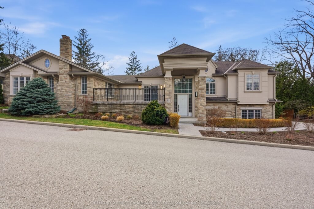 For Sale: 145 BASE LINE Road E 33, London South, ON N6C 2N6, London South, ON - Property Photo