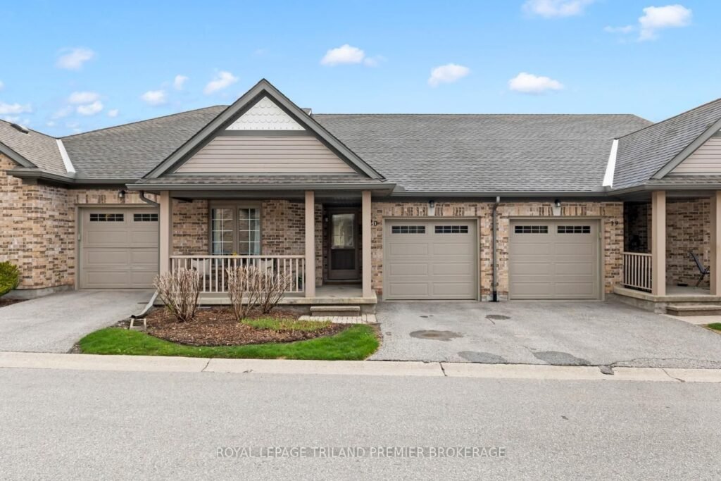For Sale: 215 North Centre Road 20, London North, ON N5X 4E3, London North, ON - Property Photo